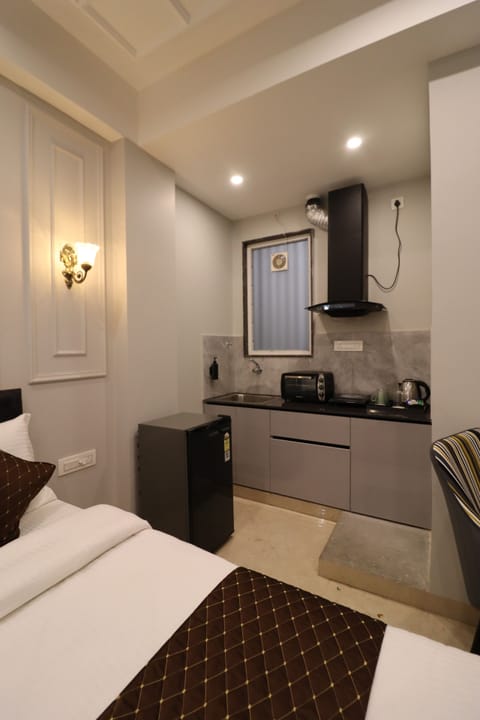 Superior Double Room | Desk, WiFi (free)