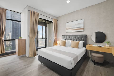 Apartment, 3 Bedrooms, City View | Desk, laptop workspace, iron/ironing board, WiFi (free)