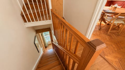 House | 3 bedrooms, high-speed internet