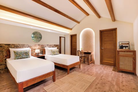 Luxury Room, Courtyard View | Desk, laptop workspace