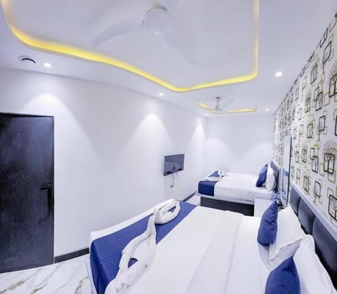 Soundproofing, WiFi (free)