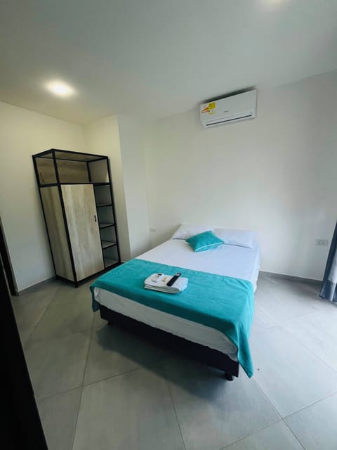 WiFi (free), bed sheets