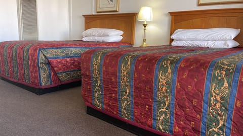 Standard Room, 2 Queen Beds - Ground Floor | Exterior