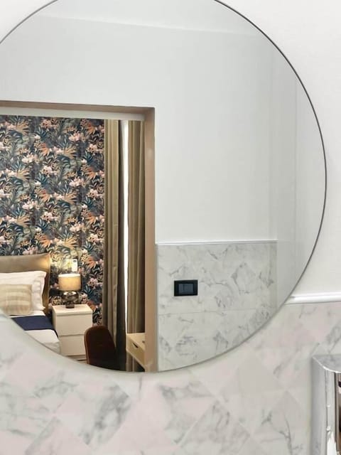 Superior Double Room | Desk, soundproofing, iron/ironing board, WiFi (free)