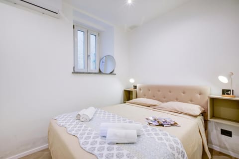Family Apartment, 2 Bedrooms, Air conditioning (La Porte Rouge 100 Mt From Lake) | 2 bedrooms