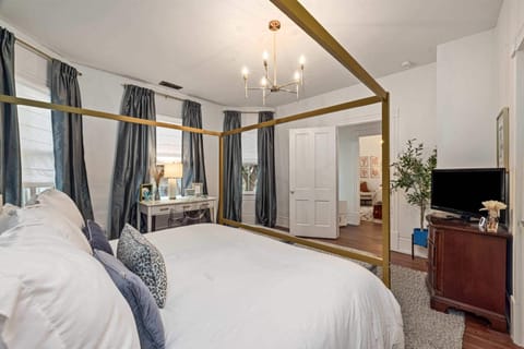 House, Multiple Beds, Garden View (The Coast is Clear) | 4 bedrooms, desk, laptop workspace, individually decorated