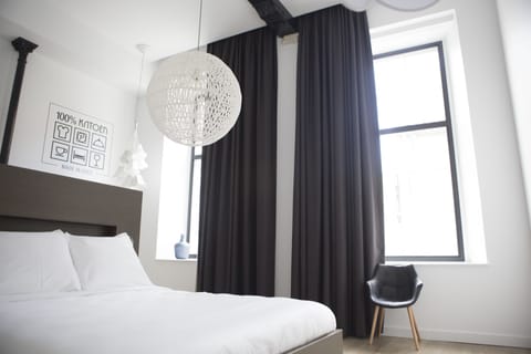 Superior Double Room | In-room safe, soundproofing, iron/ironing board, free WiFi