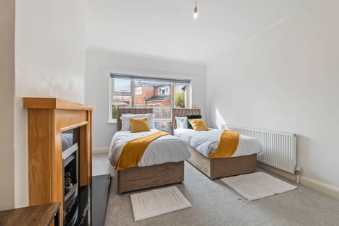 Family House, Patio | Bed sheets