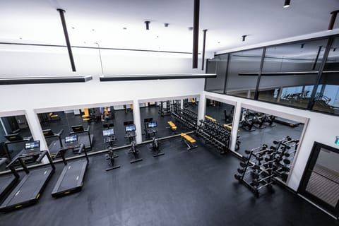 Deluxe Apartment, City View | Fitness facility