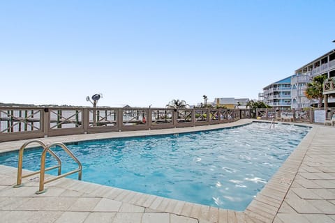 House, 2 Bedrooms | Pool | Outdoor pool