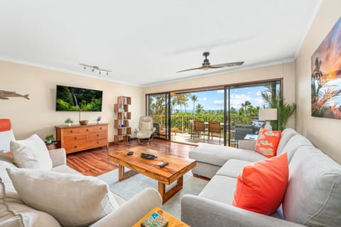 Condo, 2 Bedrooms | Living area | Smart TV