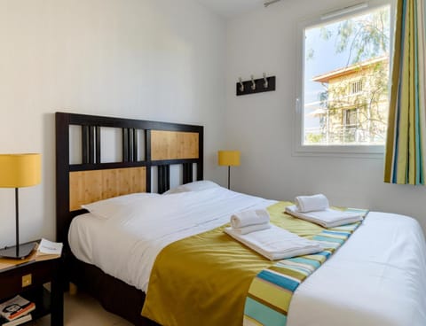 Apartment | 2 bedrooms, iron/ironing board, individually furnished