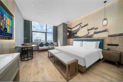 Basic Double Room, City View | Blackout drapes, WiFi (free)