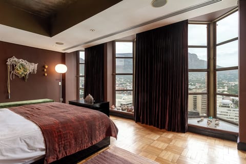 Deluxe Apartment, City View | Iron/ironing board, WiFi (free)