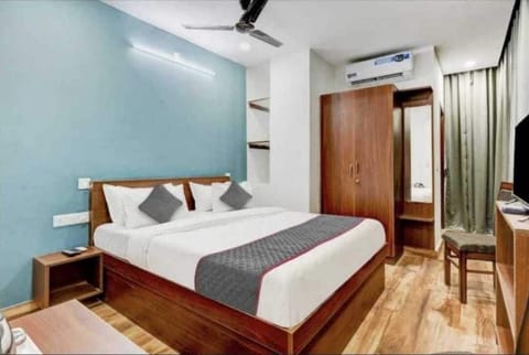 Deluxe Double Room | Desk, laptop workspace, WiFi (free)