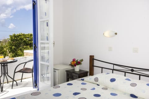 Single Room | In-room safe, individually decorated, individually furnished, desk