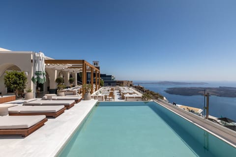 Loft, 1 Queen Bed | Pool | Seasonal outdoor pool