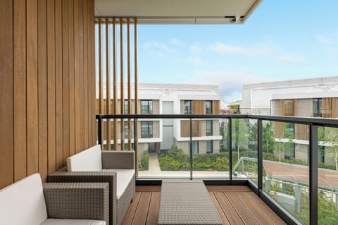 Deluxe Apartment, Balcony, Courtyard View | Balcony