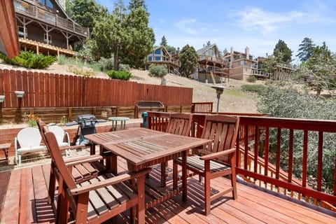 House, 3 Bedrooms, Pets Allowed, Mountain View | Outdoor dining