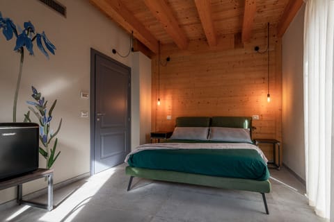 Comfort Double Room, Mountain View (Campanula) | In-room safe, laptop workspace, blackout drapes, soundproofing