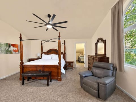 House | 3 bedrooms, high-speed internet