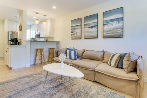 Apartment (2 Bedrooms) | Front of property