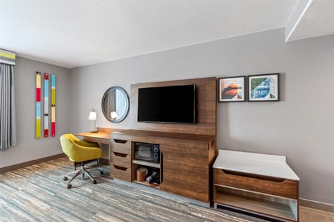 Room, 1 King Bed, Accessible | Desk, blackout drapes, iron/ironing board, rollaway beds