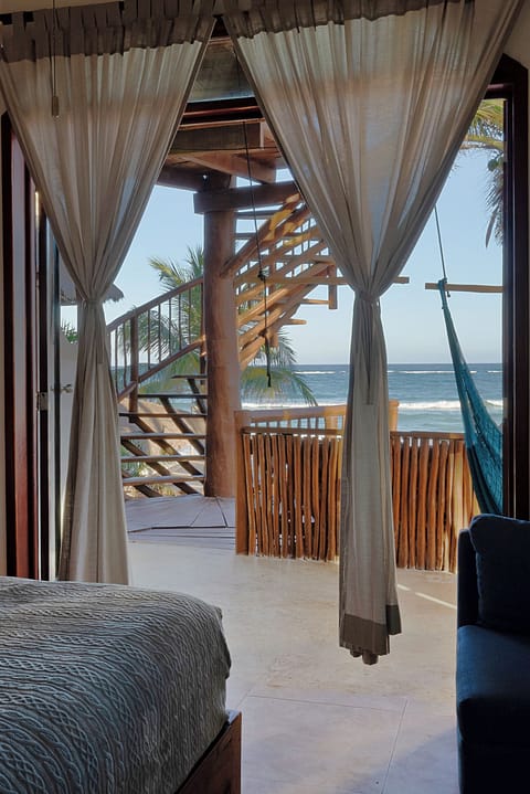 Superior Beachfront King Room with Balcony | Terrace/patio