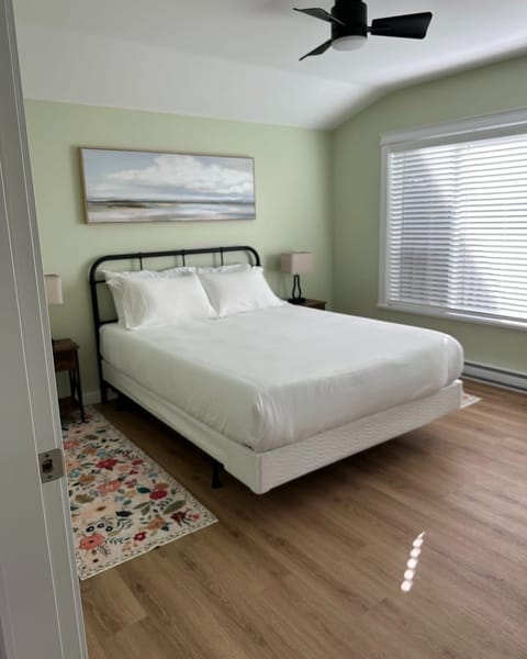 The Cottage, 2 Bedrooms | Living area | 32-inch TV with cable channels