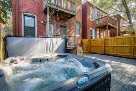 Apartment (2 Bedrooms) | Front of property