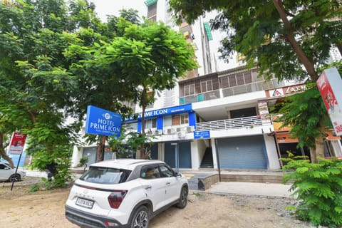 Free self parking