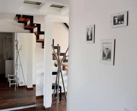 Apartment, 1 Bedroom, Balcony | Interior
