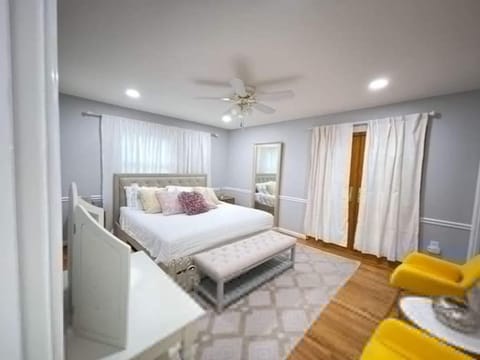 House | 5 bedrooms, high-speed internet