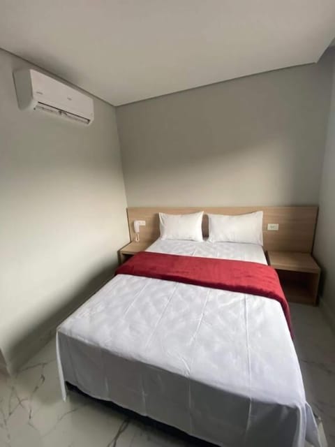 Basic Single Room | Minibar, WiFi (free), bed sheets
