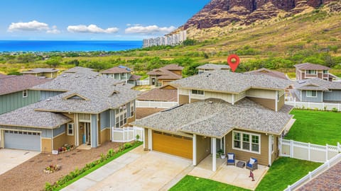 House (4 Bedrooms) | Front of property