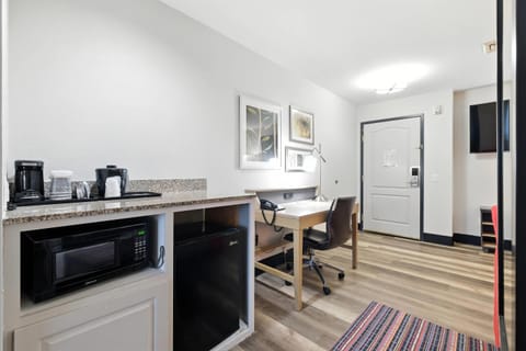 Suite, 1 Bedroom, Non Smoking | Desk, blackout drapes, iron/ironing board, free WiFi