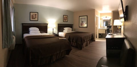 2 Queen Beds, Non-Smoking Room | Egyptian cotton sheets, premium bedding, down comforters, desk