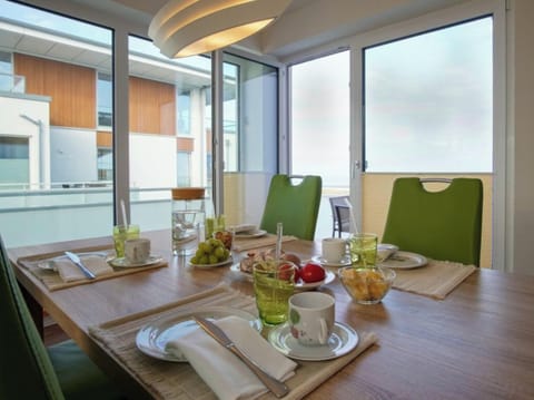 House | Dining