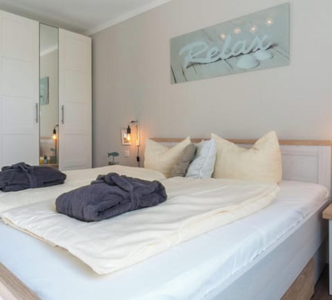 House | 3 bedrooms, iron/ironing board, individually furnished