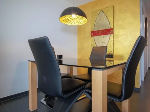 House | Dining