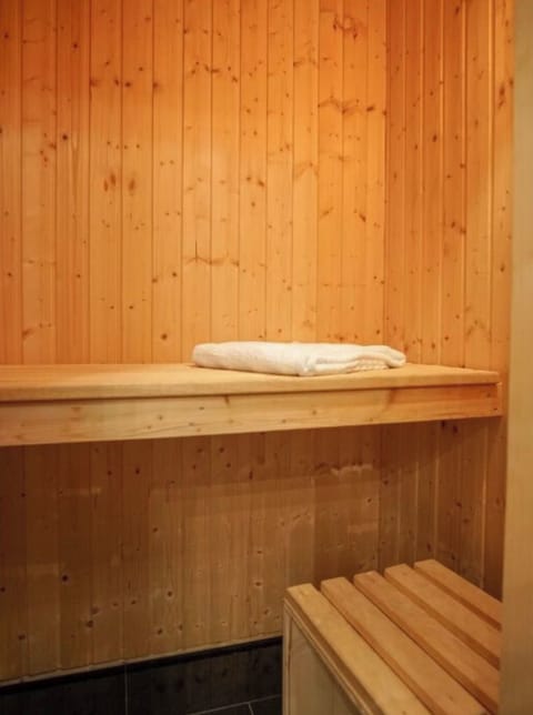 House | Sauna