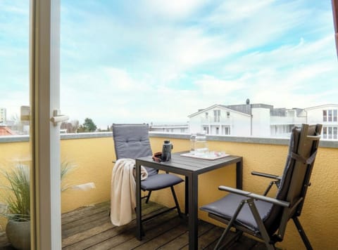 House | Outdoor dining
