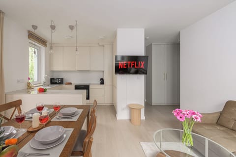 Comfort Apartment, 3 Bedrooms, Courtyard View | Living area | 40-inch TV with satellite channels, Netflix, streaming services