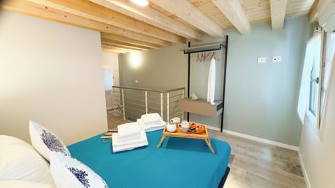 Apartment (1 Bedroom) | 1 bedroom, iron/ironing board, bed sheets
