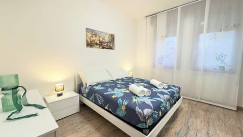 Apartment (2 Bedrooms) | 2 bedrooms, cribs (surcharge), bed sheets