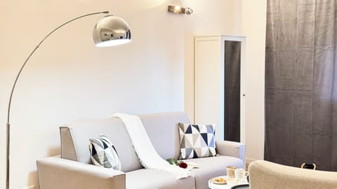 Apartment (1 Bedroom) | Living area