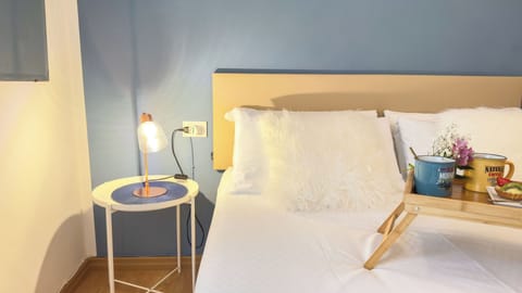 Apartment (1 Bedroom) | 1 bedroom, bed sheets