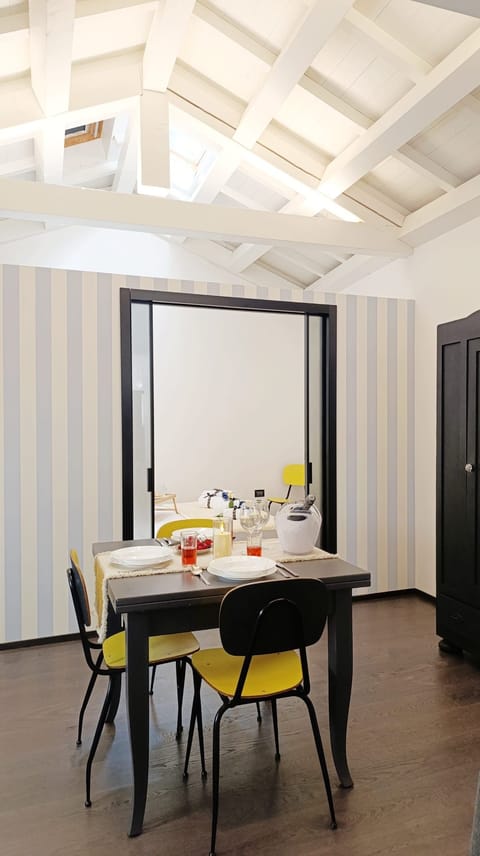 Apartment (1 Bedroom) | Living area | 32-inch Smart TV with cable channels