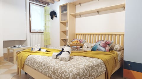 Apartment (1 Bedroom) | 1 bedroom, iron/ironing board, cribs (surcharge), bed sheets