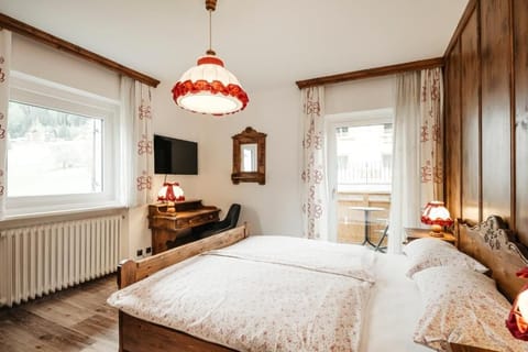 Superior Double Room, Balcony, Mountain View | WiFi (free)